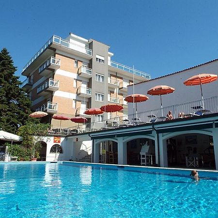 Hotel Nautic B&B Bellaria-Igea Marina Ngoại thất bức ảnh