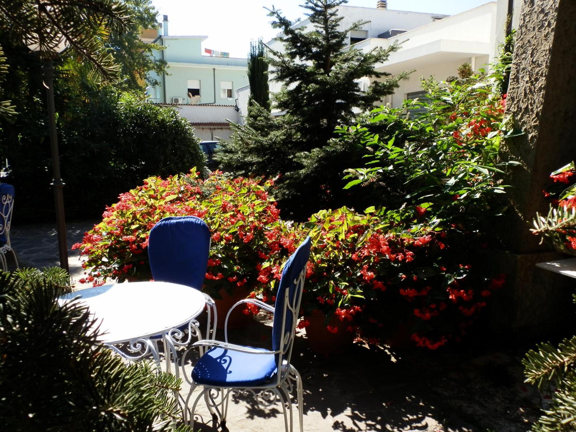 Hotel Nautic B&B Bellaria-Igea Marina Ngoại thất bức ảnh