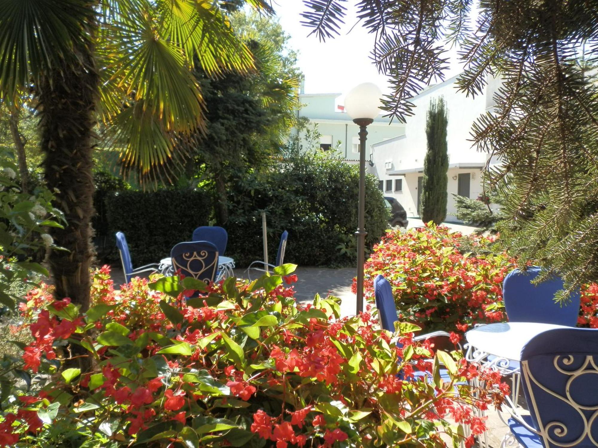 Hotel Nautic B&B Bellaria-Igea Marina Ngoại thất bức ảnh