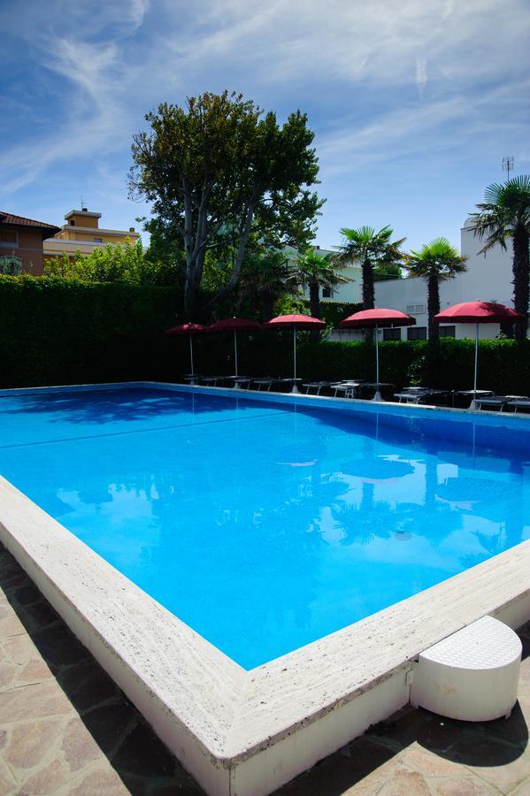 Hotel Nautic B&B Bellaria-Igea Marina Ngoại thất bức ảnh