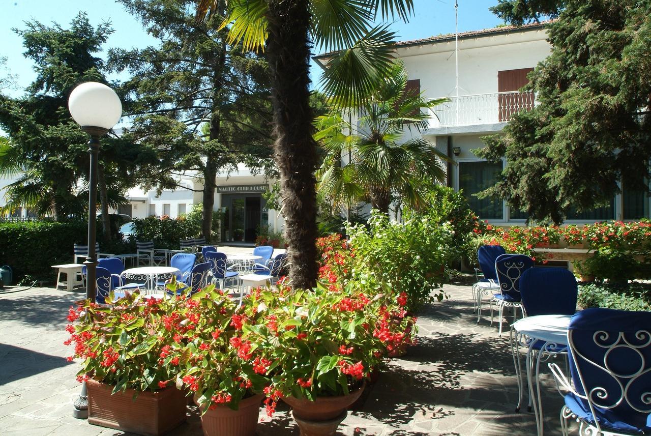 Hotel Nautic B&B Bellaria-Igea Marina Ngoại thất bức ảnh