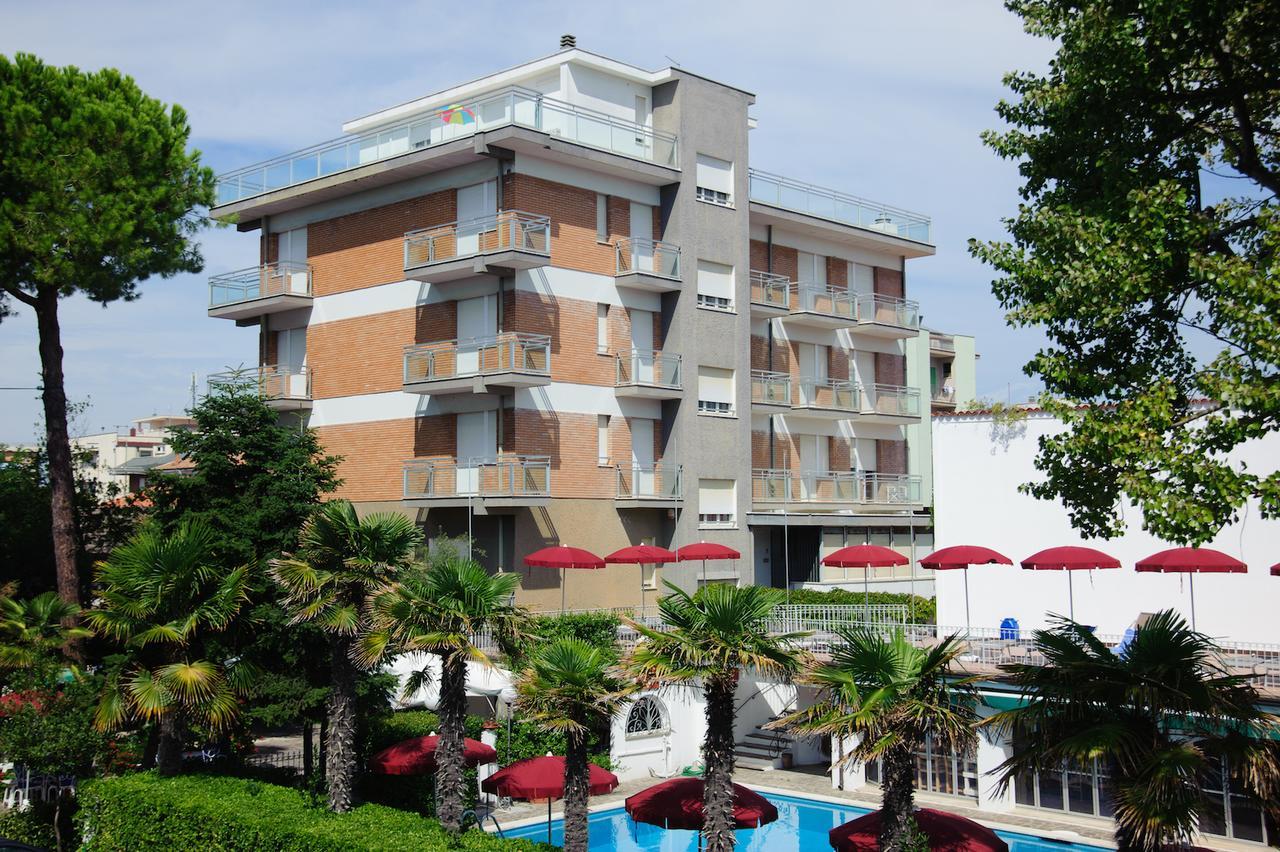 Hotel Nautic B&B Bellaria-Igea Marina Ngoại thất bức ảnh