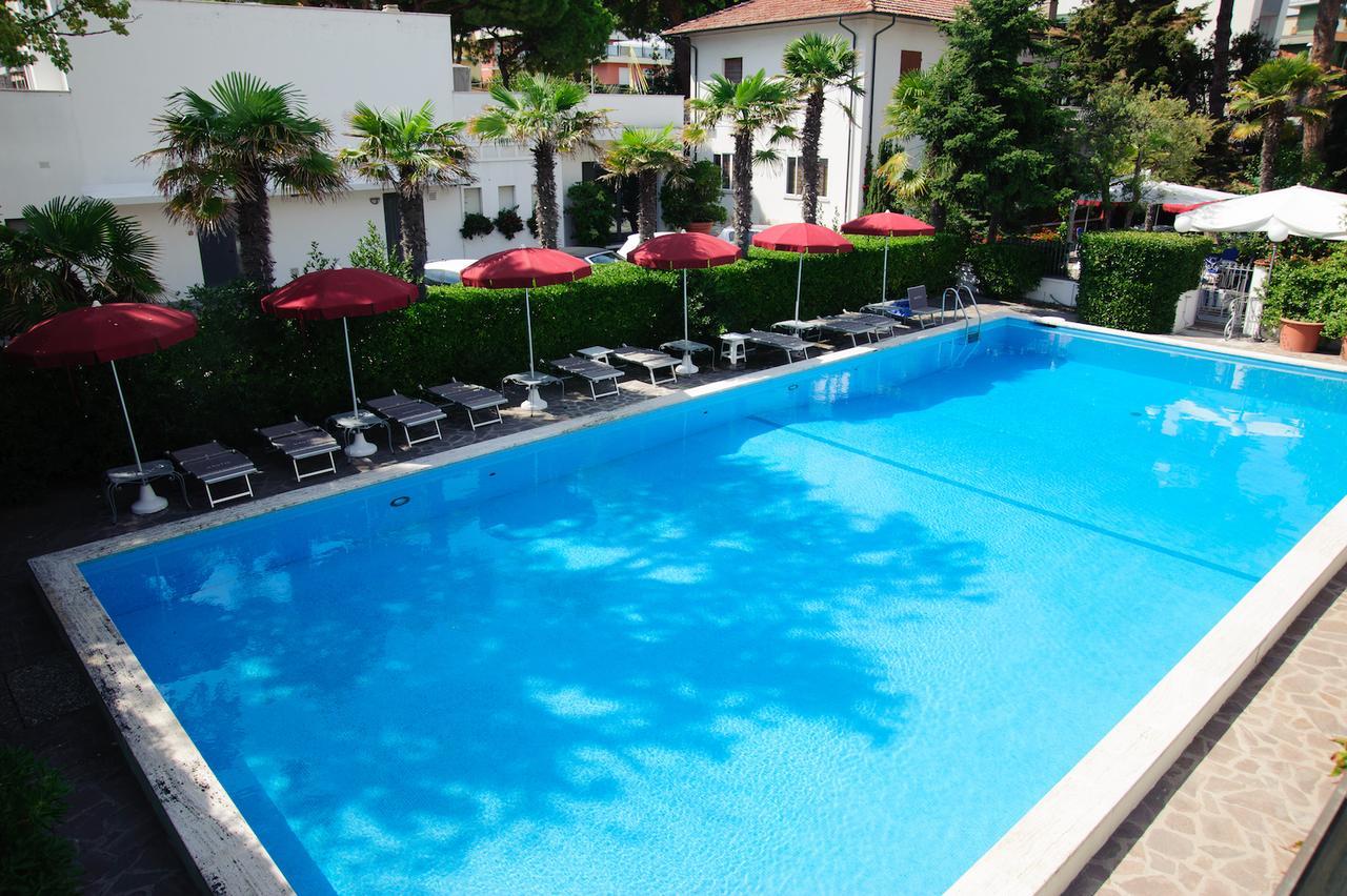 Hotel Nautic B&B Bellaria-Igea Marina Ngoại thất bức ảnh